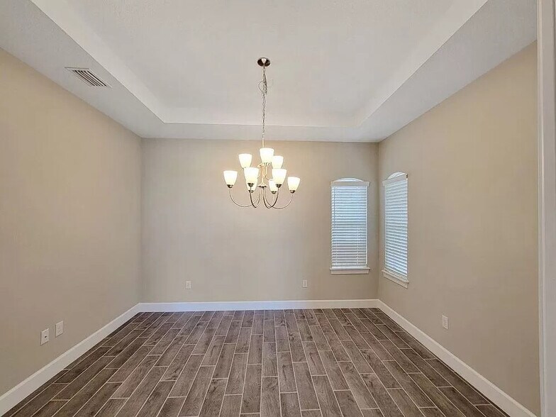 Building Photo - 11019 Devonbridge Dr