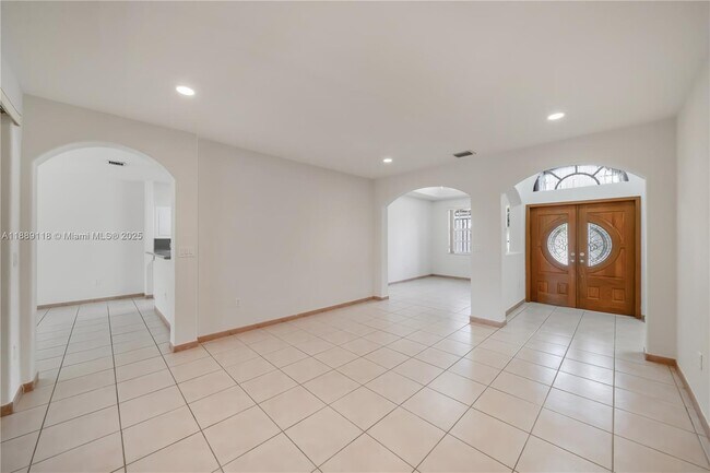 Building Photo - 15470 SW 41st Terrace