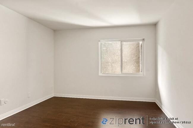 Building Photo - 2 br, 2 bath Condo - 5460 White Oak Ave, E...