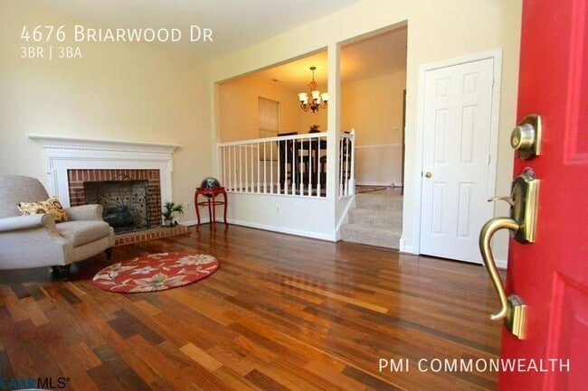 Building Photo - 4676 Briarwood Dr