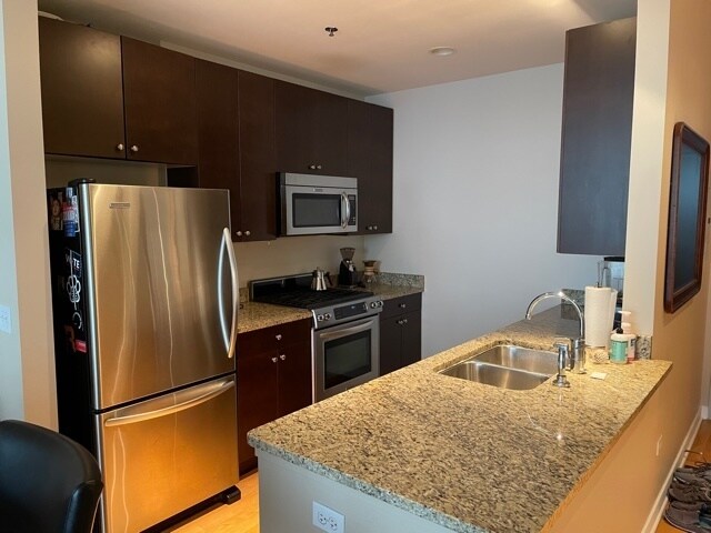 Building Photo - 303 W Ohio St