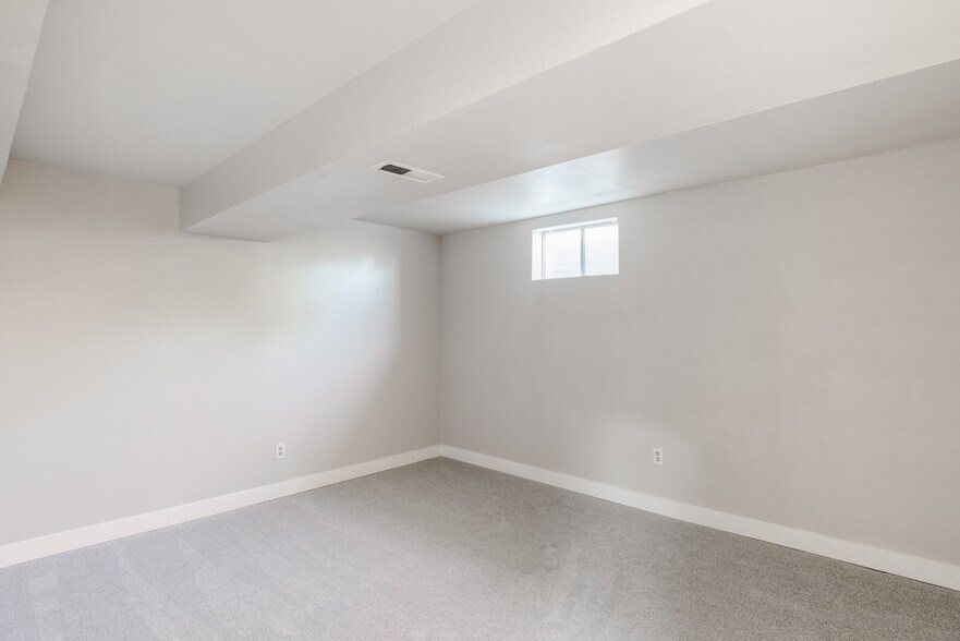 Building Photo - 8519 Ingalls Cir