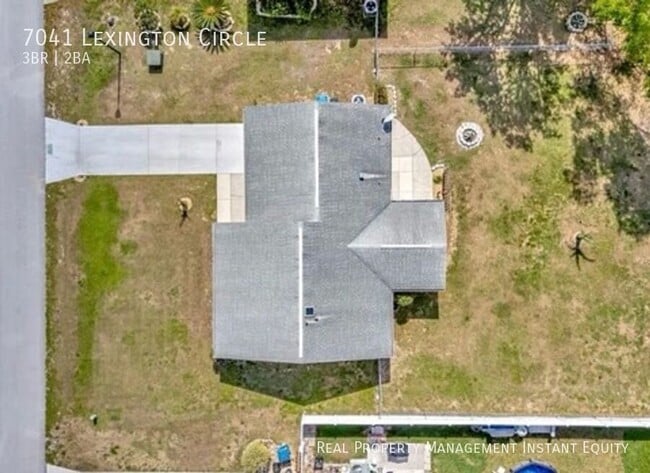 Building Photo - 7041 Lexington Cir