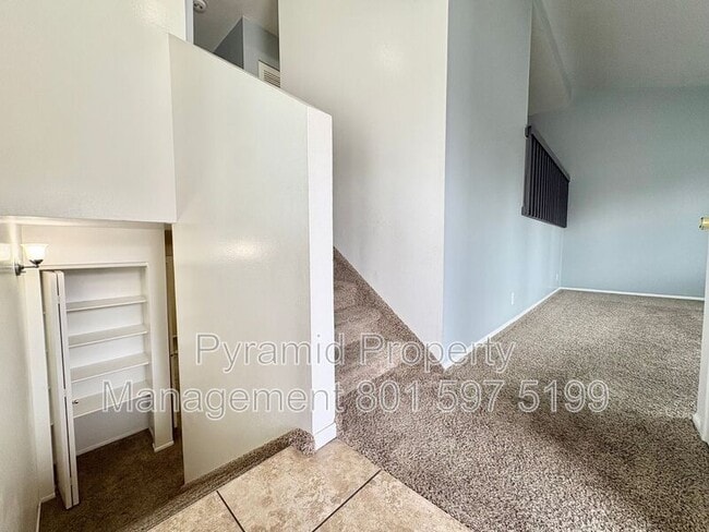 Building Photo - 5441 S 1300 E