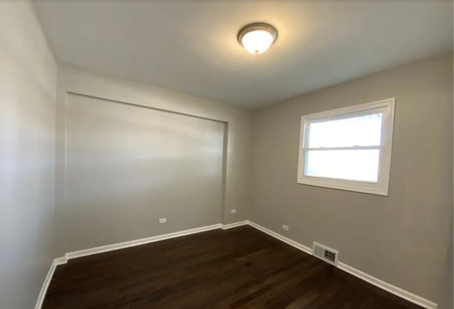 Building Photo - 4642 Hawthorne Ave