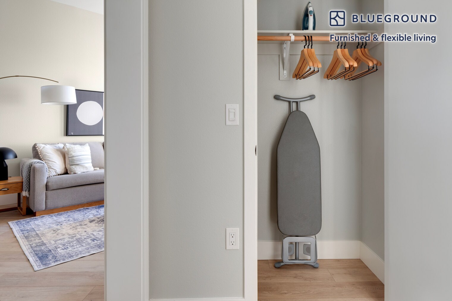 Building Photo - 555 E Evelyn Ave