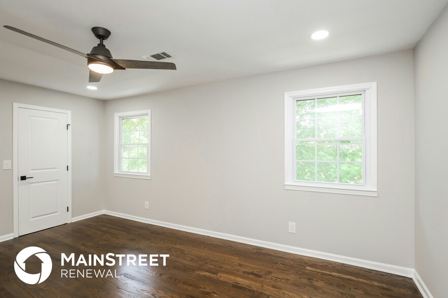 Building Photo - 633 Lakeview Trail