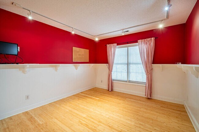 Building Photo - 3135 Lariat Ridge Dr