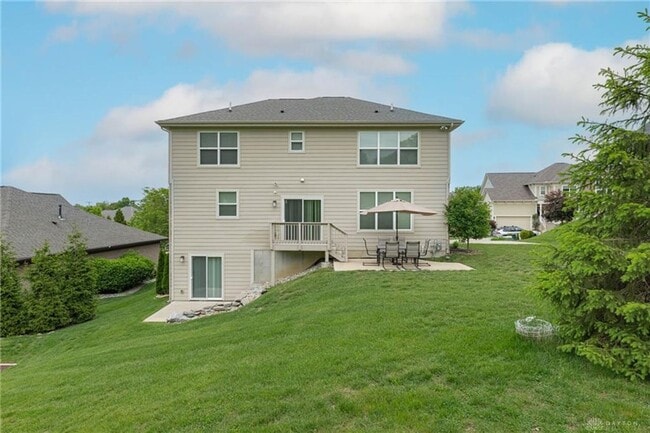 Building Photo - 225 Pointe Oakwood Way