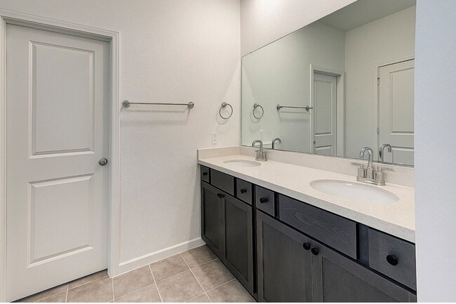 Building Photo - 9638 Lily Vis Ln