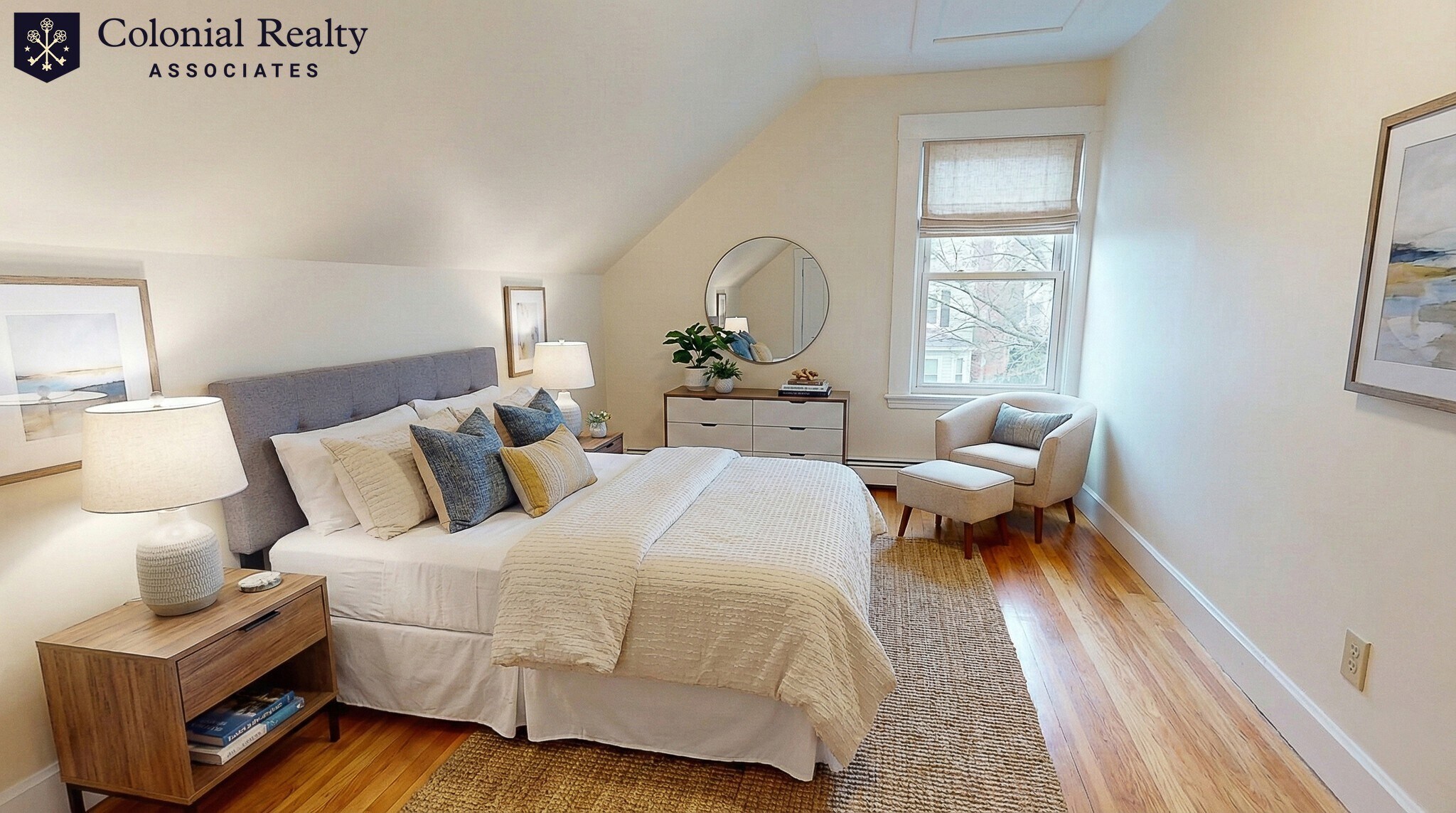 Building Photo - 174 Cushing St