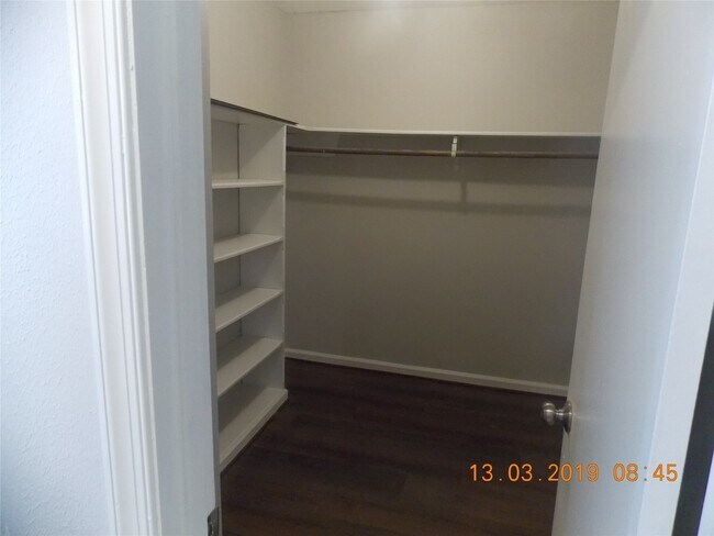 Building Photo - 9411 Bassoon Dr