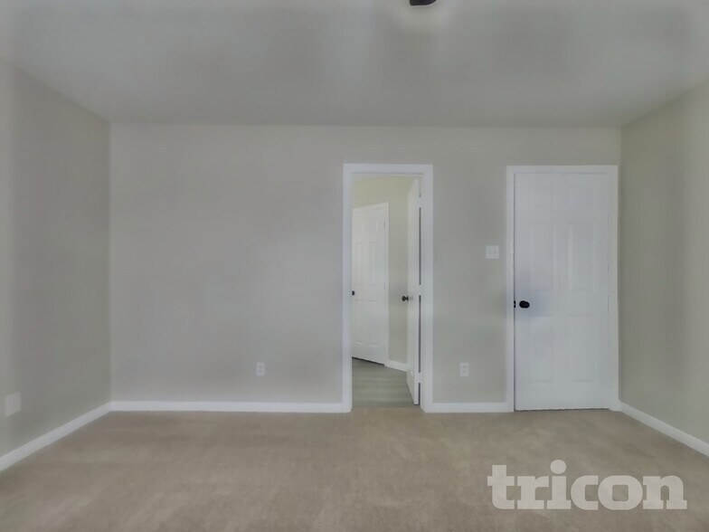 Building Photo - 5003 Hauna Ln