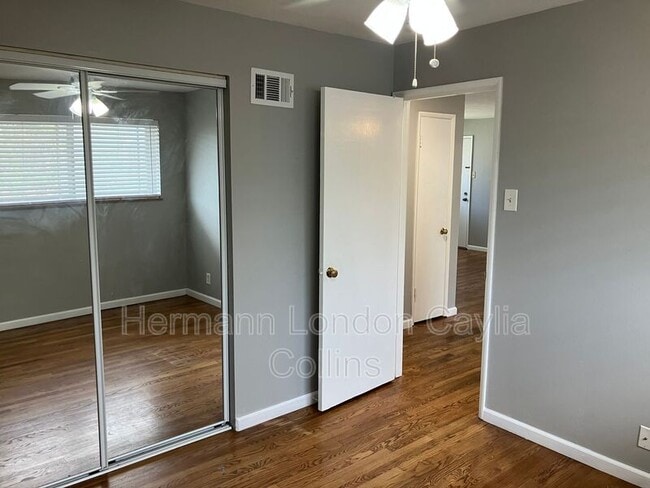 Building Photo - 7406 Olian Dr