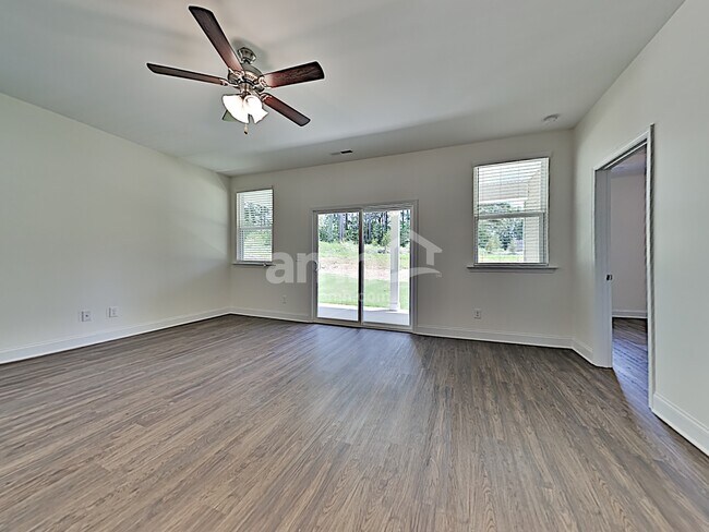 Building Photo - 109 Pullen Dr