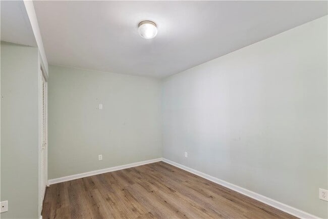 Building Photo - 4565 Ashmore Cir