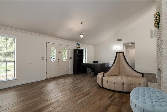 Building Photo - 30715 Onion Creek