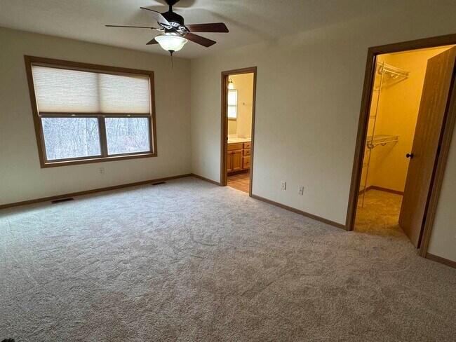 Building Photo - 3802 W 15th St Ct