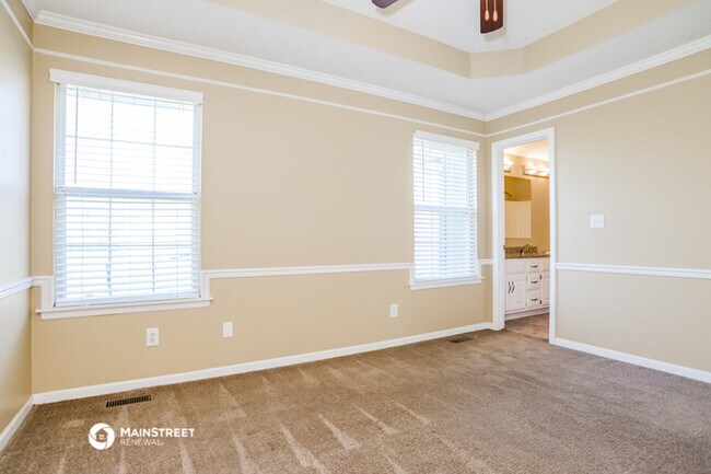 Building Photo - 618 Canter St