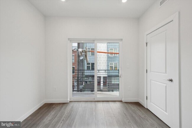 Building Photo - 1617 Ridge Ave