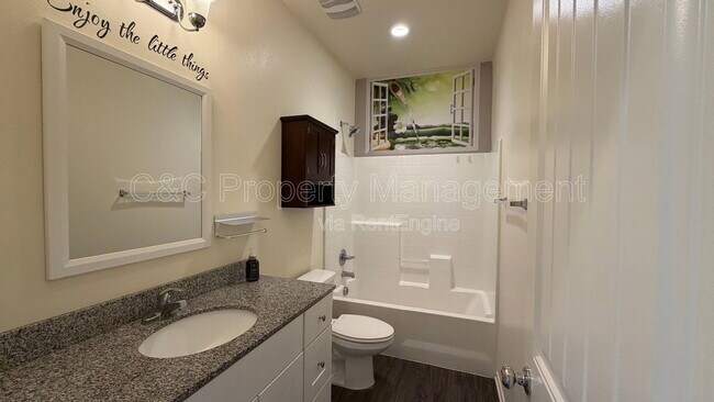 Building Photo - 2158 Albatross Way