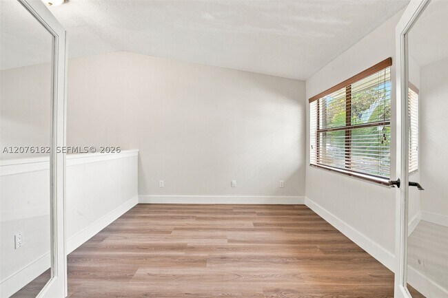 Building Photo - 6820 SW 128th Ct