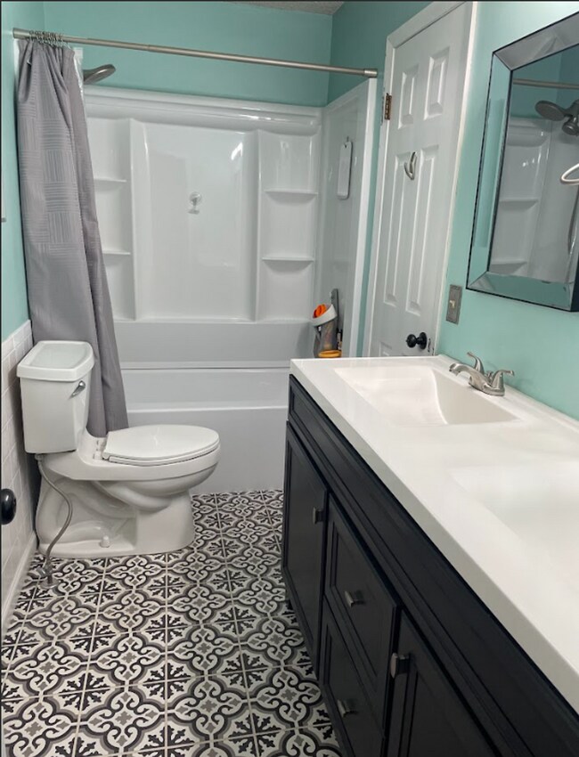 Building Photo - Beautiful 3 Bedroom Home ! Near Mcconnell ...