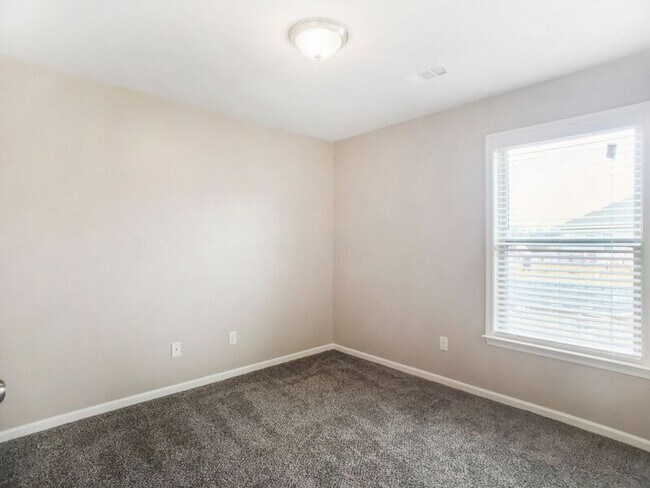Building Photo - 9077 Cotton Field Cir