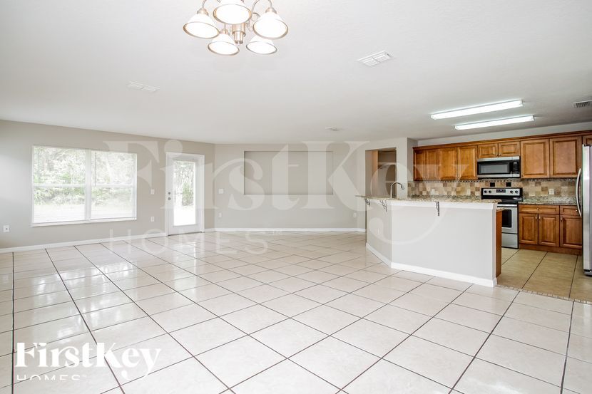 Building Photo - 1932 Michigan Ct