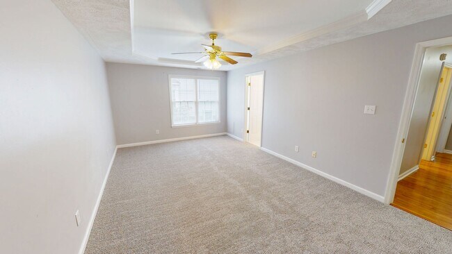 Building Photo - 3 Bedroom with BONUS Room in Jack Britt School District!