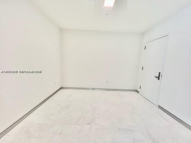 Building Photo - 16901 Collins Ave