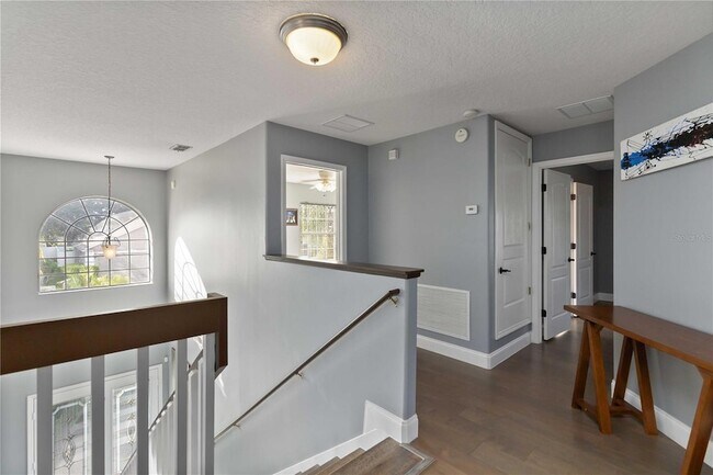 Building Photo - 9797 Portofino Dr