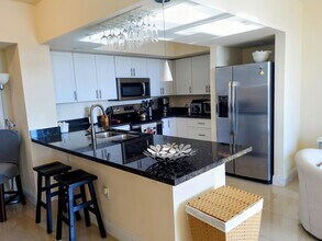 Building Photo - 100 N Federal Hwy