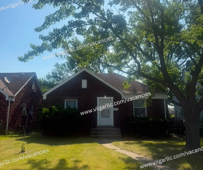Building Photo - Newly Renovated 3- Bedrooms,  1-Bathroom Home
