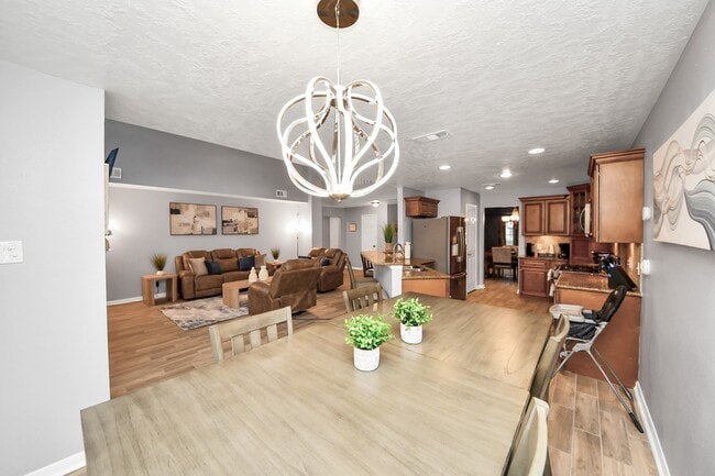 Building Photo - 12711 Laurel Bank Way