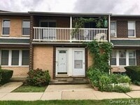 Building Photo - 250 Artist Lake Dr