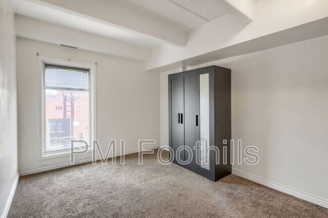 Building Photo - 1441 N Humboldt St