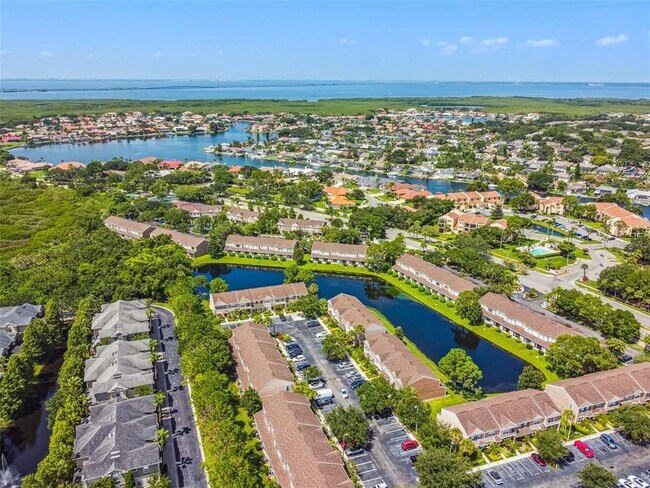 Building Photo - 6355 Bayside Key Dr