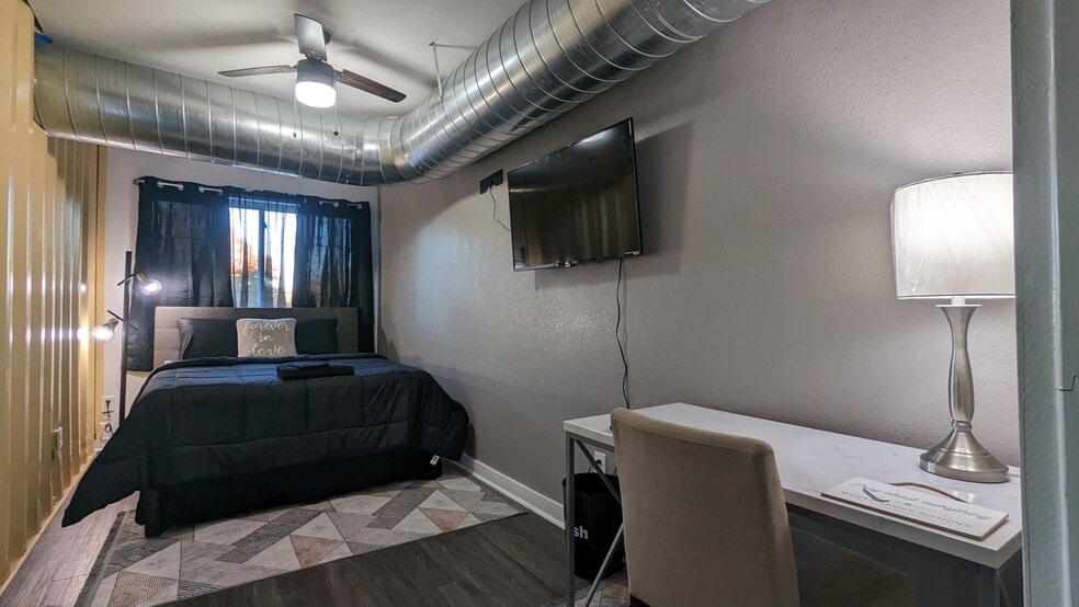 Building Photo - 2203 Tierwester St