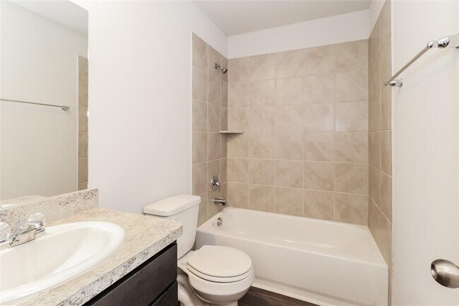 Building Photo - 2237 Onyx Ln