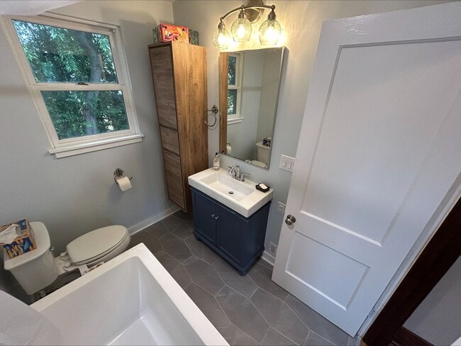 Building Photo - Cozy 2 bedroom in Squirrel Hill