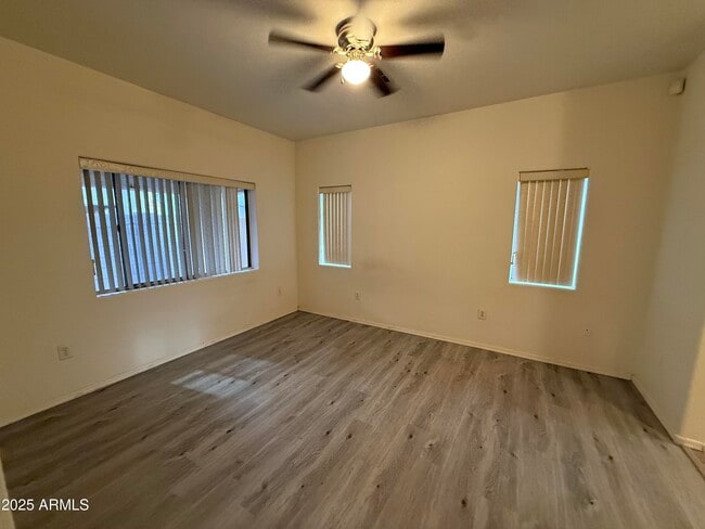 Building Photo - 2603 E Fraktur Rd