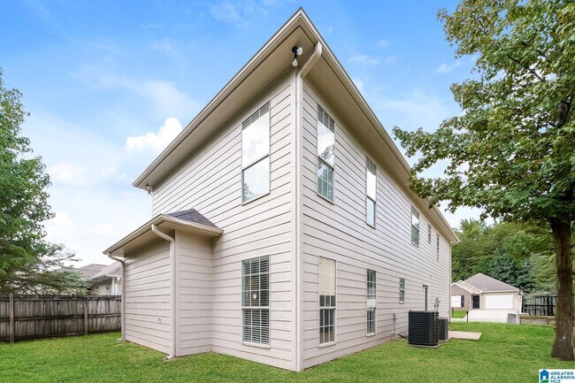 Building Photo - 195 Carrington Ln