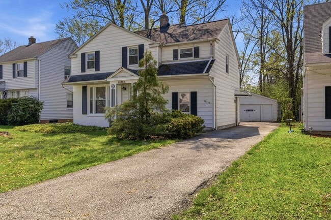 Building Photo - Charming 3BR Home in Warrensville Heights | Fresh Interior + New Roof | CMHA Welcome