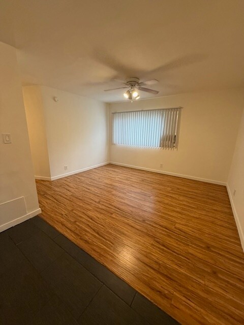 Building Photo - Westwood Plaza Apartments