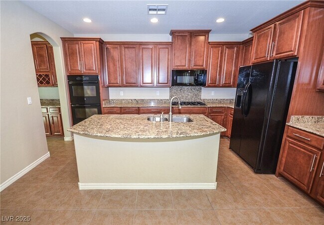 Building Photo - 685 Catalina Aisle St