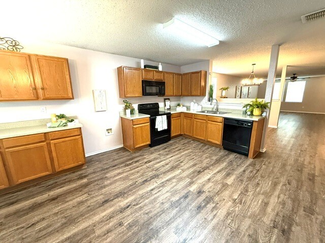 Building Photo - Open floorplan in Fort Worth 3/2/2