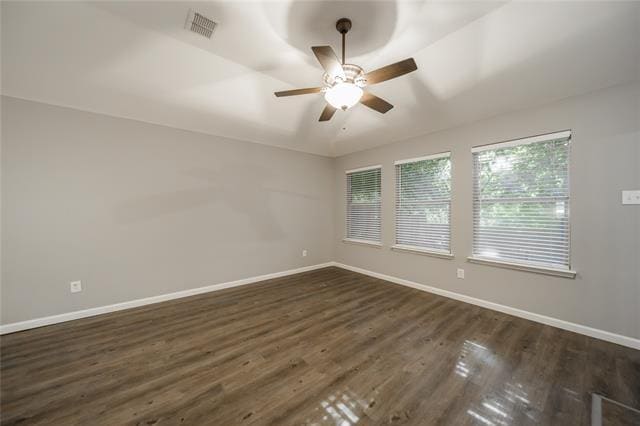 Building Photo - 8409 Luzerne Dr
