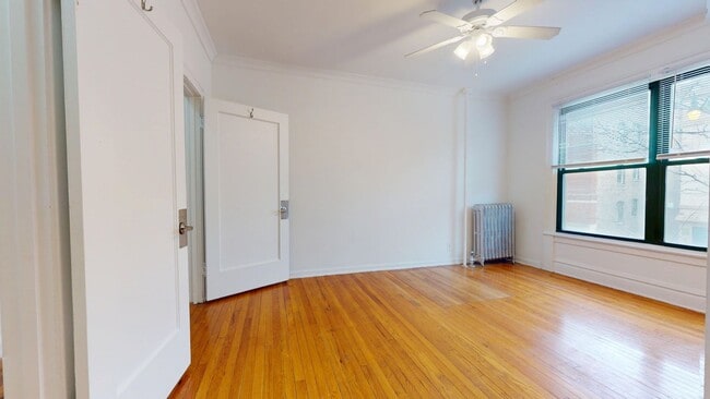 Dining/Living room - 5500 S. Cornell Avenue