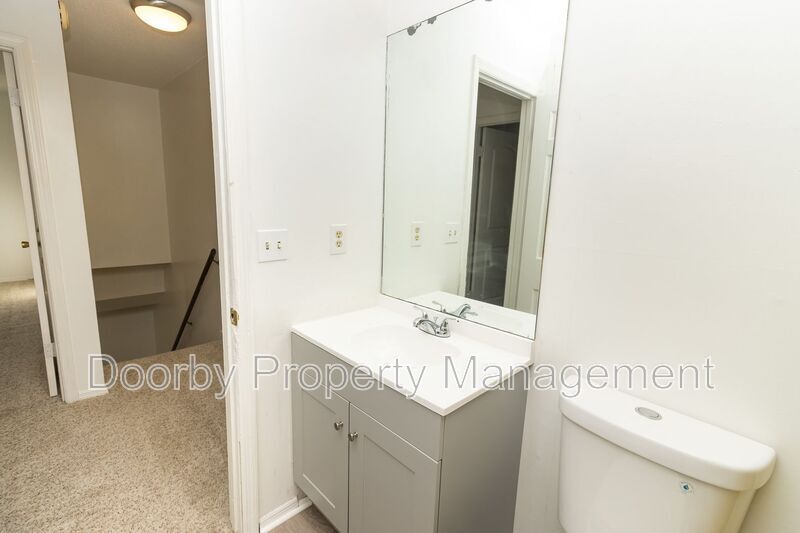 Building Photo - 3299 Conner St